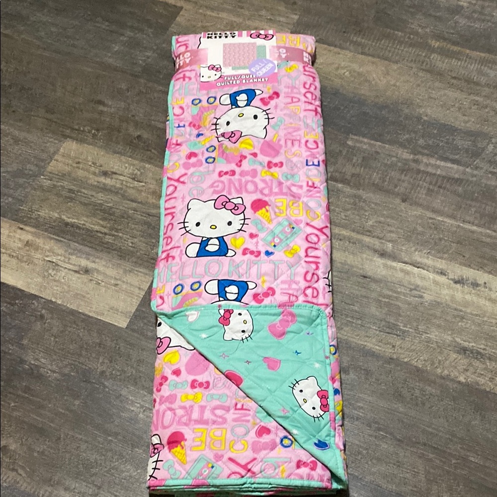 Hello Kitty Quilted Blanket Full/Queen